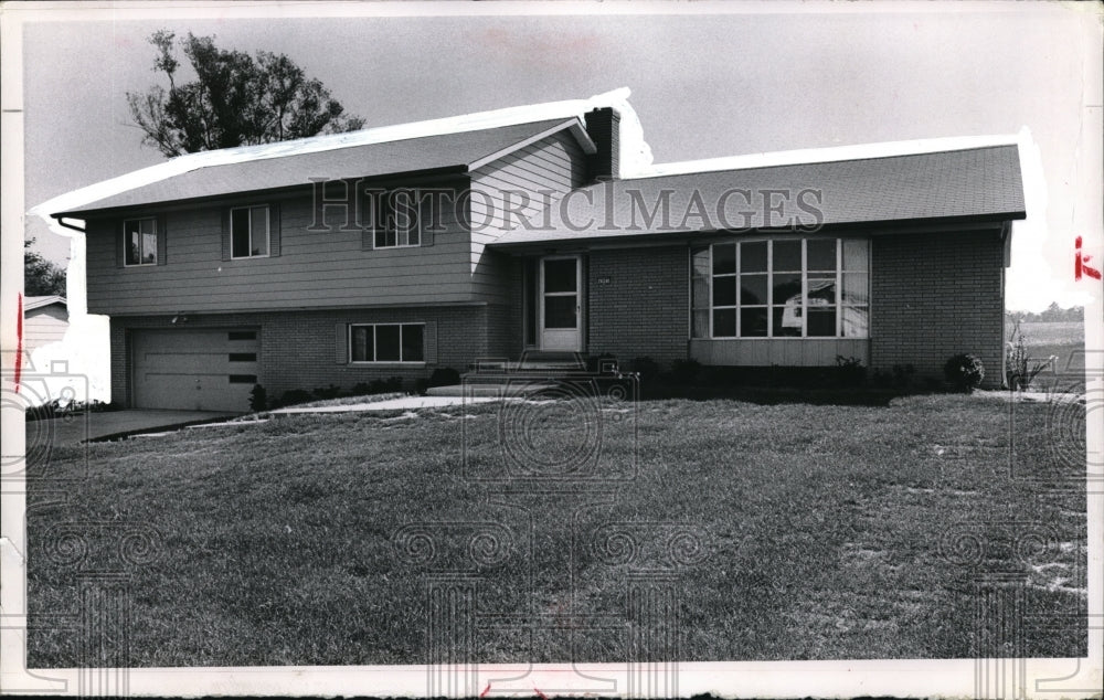 1963 Press Photo The exterior view of Royalton Housing - Historic Images