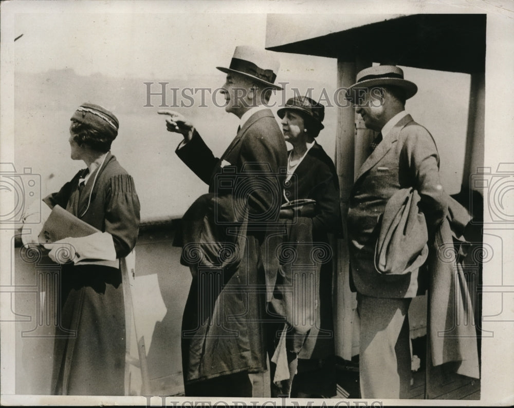 1933 Press Photo Sec of State Cordell Hull &amp; wife &amp; niece enroute to London - Historic Images