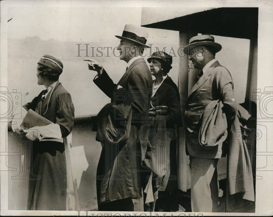 1933 Press Photo Sec of State Cordell Hull & wife & niece enroute to London - Historic Images