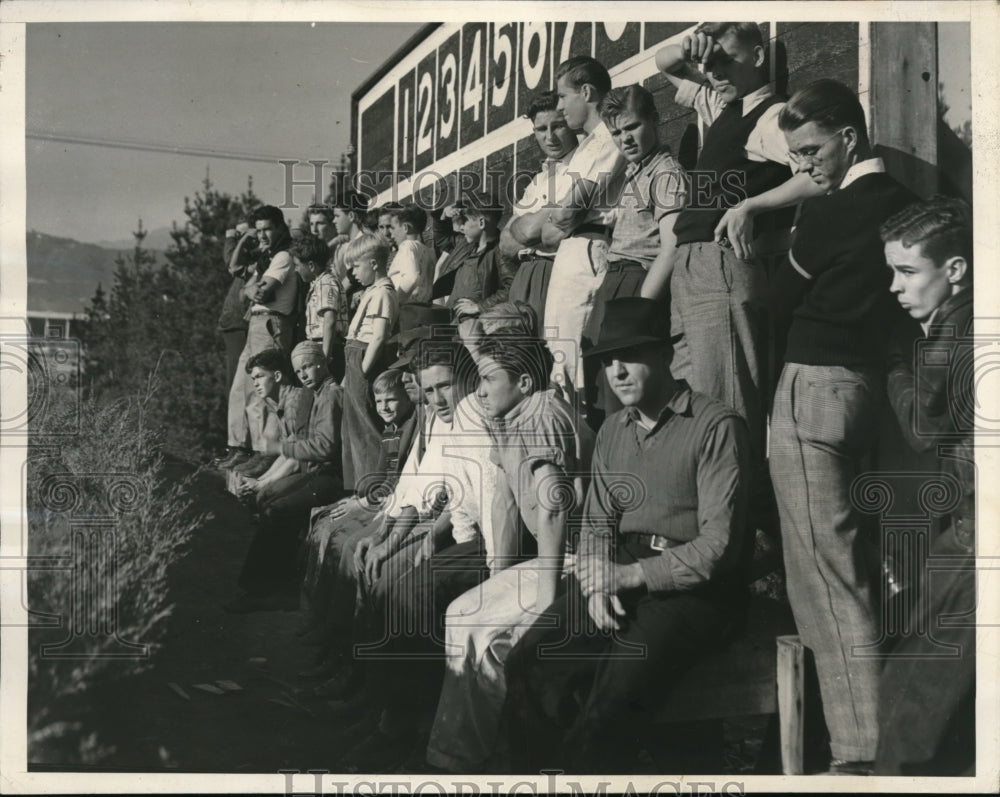 1939 Press Photo The Dukes Blue Devils working out at the Brookside park - Historic Images