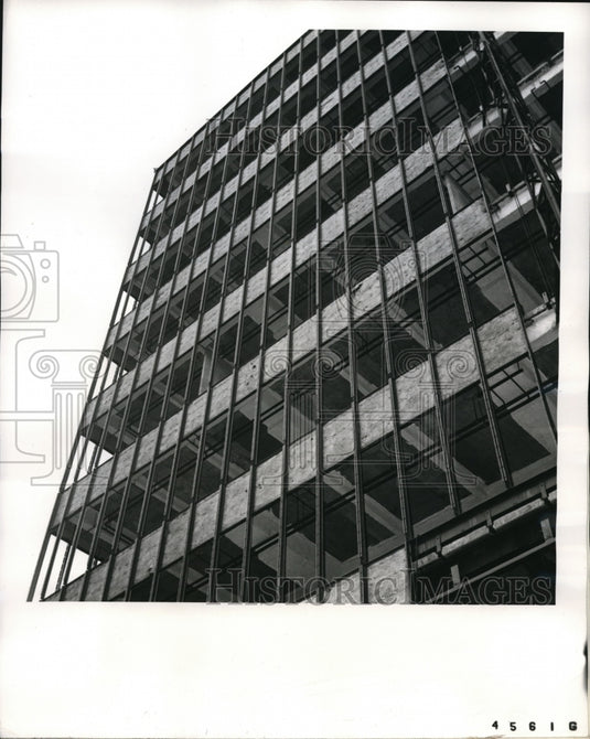 1961 Press Photo Canton Ohio City Hall gets steel curtain walls - Historic Images
