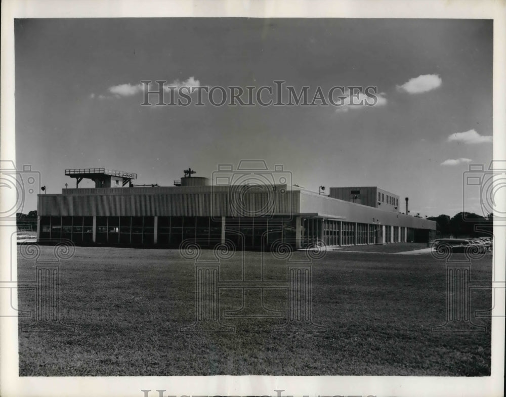 1961 Press Photo Grumman Aircraft Corp. electronic systems center - ned07093 - Historic Images