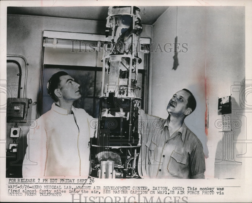 1952 Press Photo At the Aero Medical Lab, the monkey was fired into the air - Historic Images