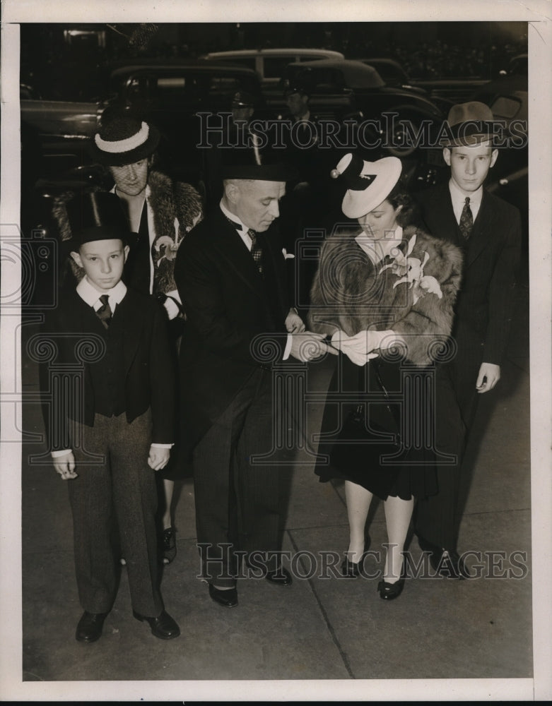 1944 Press Photo Spellman family Photo - Historic Images