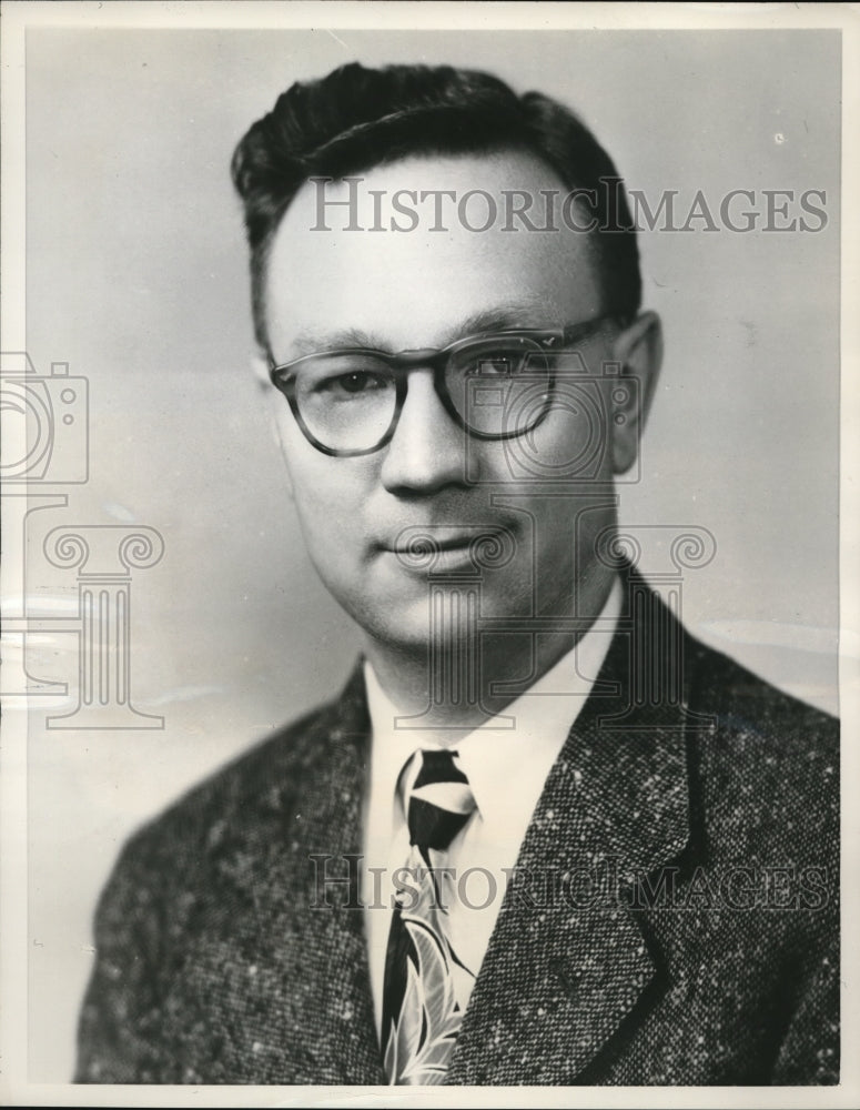 1956 Media Photo Research and Development Manager Dr David C Lea - Historic Images