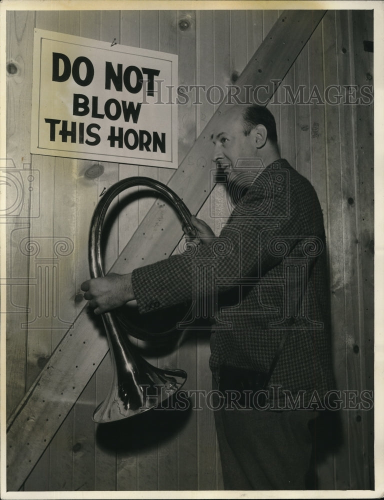 Press Photo Marc Connelly with Gabriel's Trumpet - Historic Images