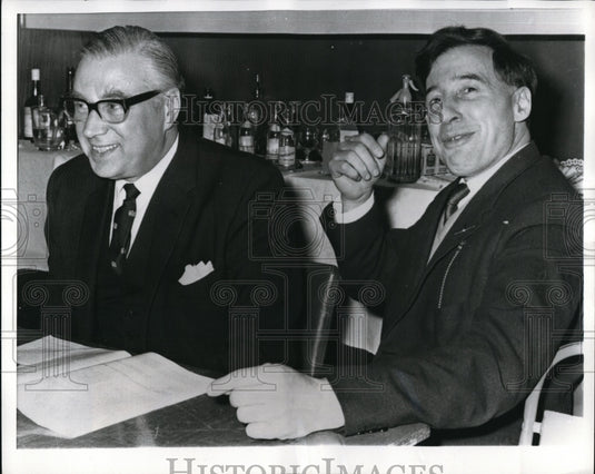 1969 Press Photo London Cambridge U Drs Pat Stenton & Rbt Edwards - ned09336-Historic Images