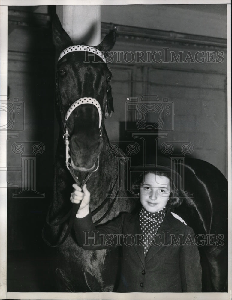 1938 Media Photo Elaine Weins &amp; horse Clack Beauty at horse show - Historic Images