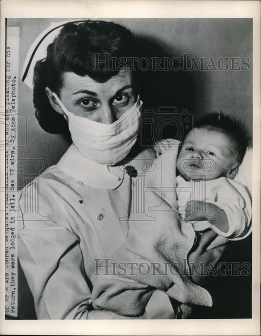 1949 Media Photo Nurse Beveringe with abandoned baby-Historic Images