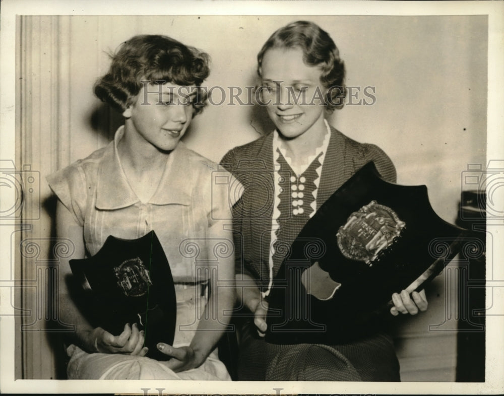 1936 Press Photo Wash DC Jean Trowbridge of Iowa &amp; teacher P McPherson - Historic Images