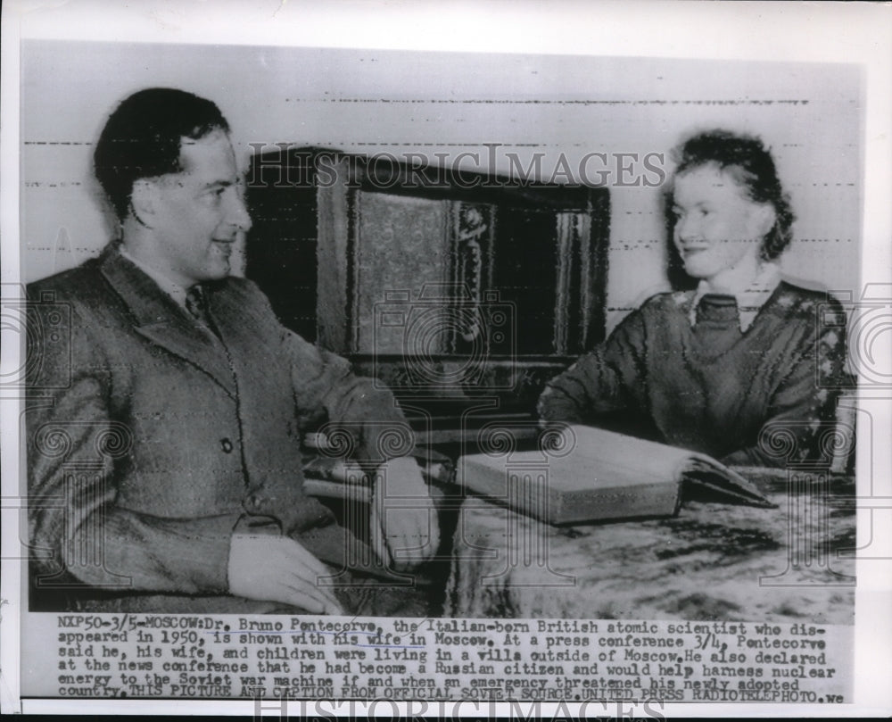 1955 Press Photo Moscow Dr Bruno Pentecerve &amp; wife British scientist - Historic Images