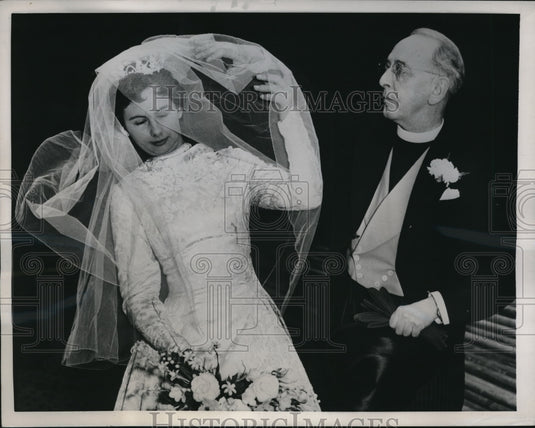 1957 Press Photo London Margaret Armitage Cyril Armitage To Wed A Sussex Farmer - Historic Images