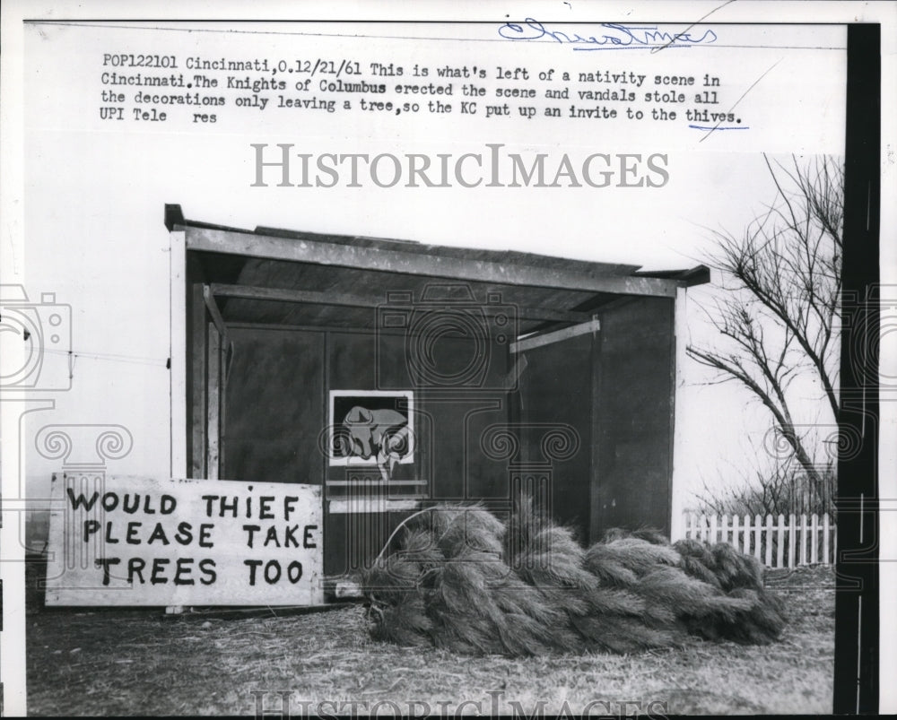 1962 Cincinatti, OH Desroyed nativity scene - Historic Images