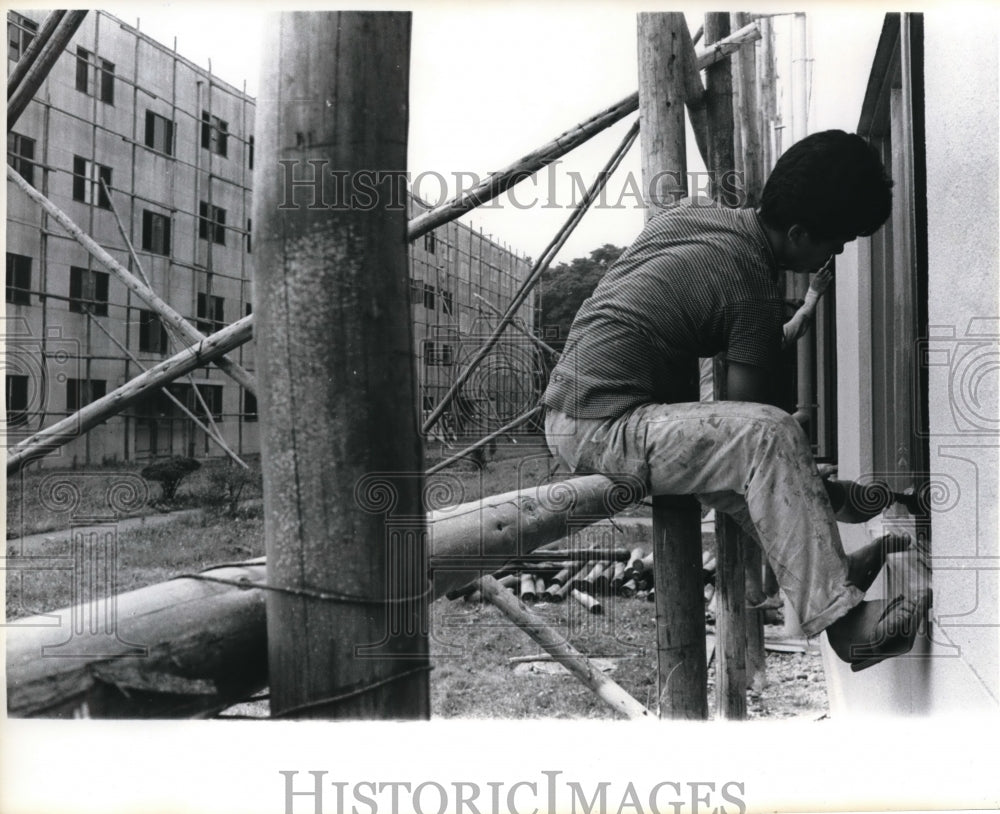 1964 Press Photo Construction for the arriving of Olympic Games at Tokyo Japan - Historic Images