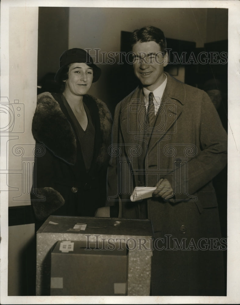 1932 Press Photo Mr & Mrs  David Ingalls  Voting - Historic Images