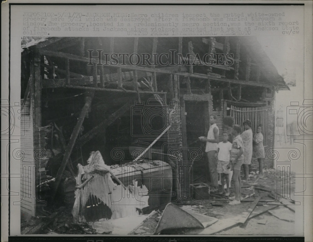 1970 Press Photo Remnants of Grocery Store After Firebombing - ned30298 - Historic Images