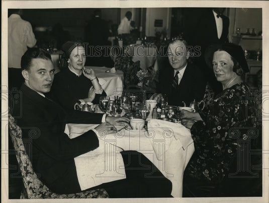 1937 Press Photo Bud Ficken, Dr. Florence Blodgett and Mr. and Mrs. Ficken - Historic Images