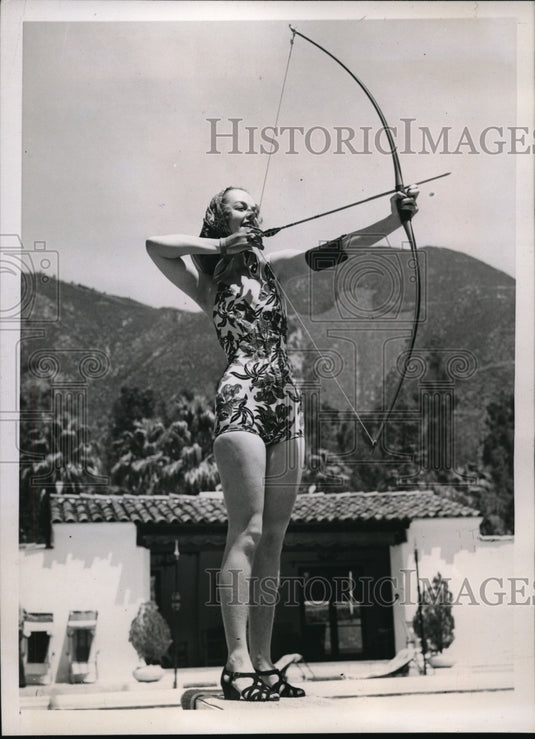 1938 Betty Pickering Takes A Bow After Scoring The Most Bull's Eyes-Historic Images