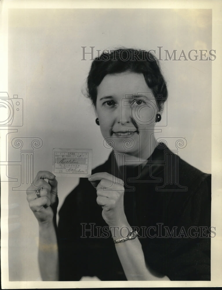 1934 Press Photo Athleau Revour shows the oldest railway ticket - Historic Images