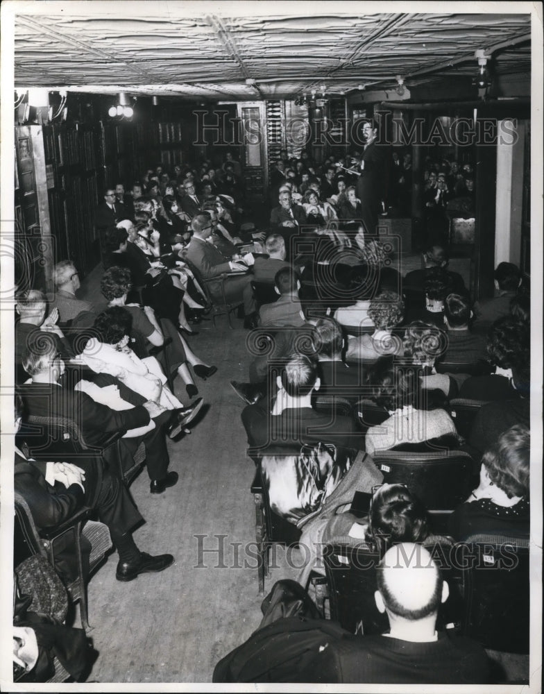 1961 Press Photo Impresario Theodore J. Flicker At Intermission Jotting Ideas - Historic Images