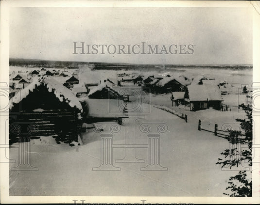1933 Press Photo Jimmie Mattern is safe and well at Tiny Siberian Village - Historic Images