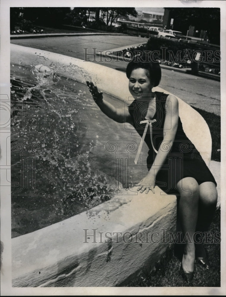 1966 Press Photo Judie Matias, at Willard Park-Historic Images