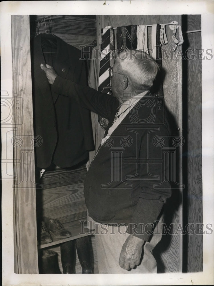 1940 Press Photo Miami The track super at Tropical Park Race Track is Billy - Historic Images