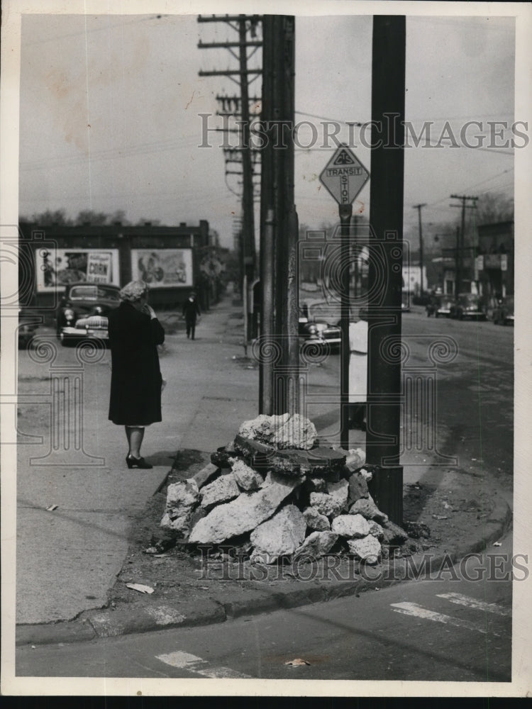 1948 Press Photo Shattered Sidewalk at Gordon Park in Cleveland - Historic Images