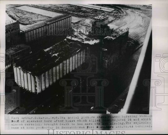 1952 Press Photo The aerial view of the bursting fire which killed people-Historic Images