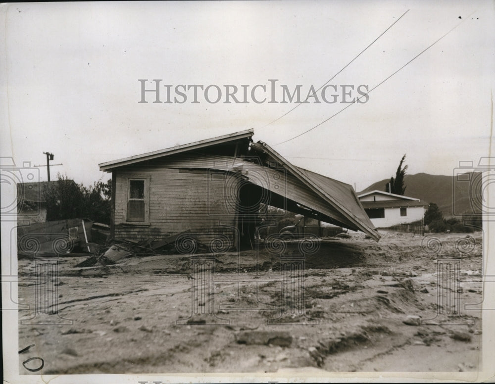 1934 Press Photo In path of Southern California Flood Waters in Montrose-Historic Images