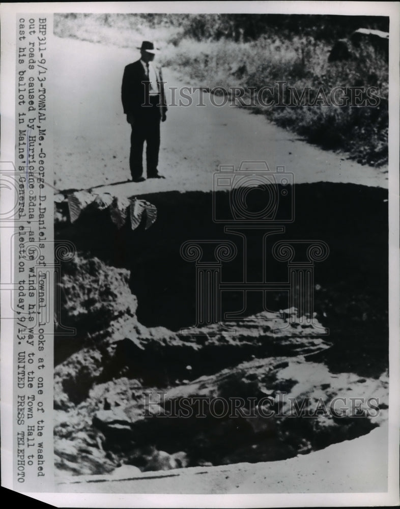 Undated Press Photo George Daniels of Townel, with washed out roads-Historic Images