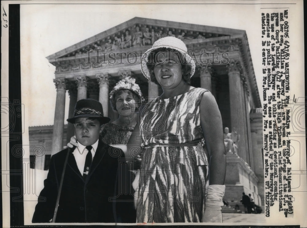 1963 Press Photo Mrs. Mandalyn Murray and her son William Murray-Historic Images