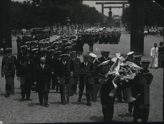 1940 Press Photo Tokyo Japan, Yasukuni Shrine Processional-Historic Images