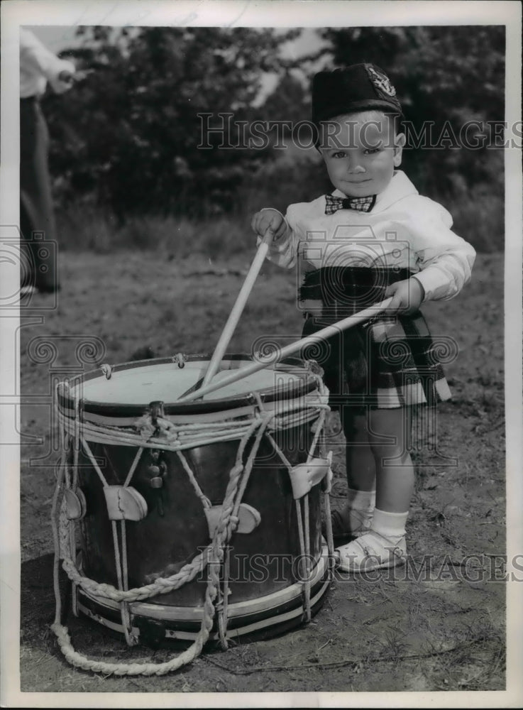 1953 Press Photo 20 months old Alan James Baird, of Middle Village, N.Y.-Historic Images