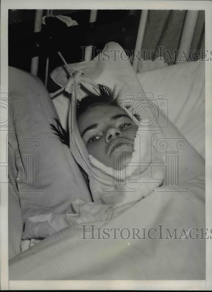 1938 Press Photo Baltimore Md Closon Smoot who broke his neck during a sand - Historic Images