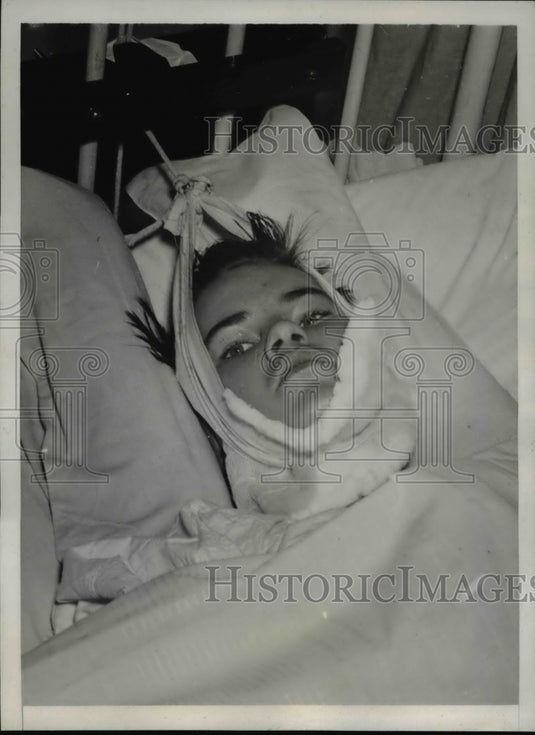 1938 Press Photo Baltimore Md Closon Smoot who broke his neck during a sand - Historic Images