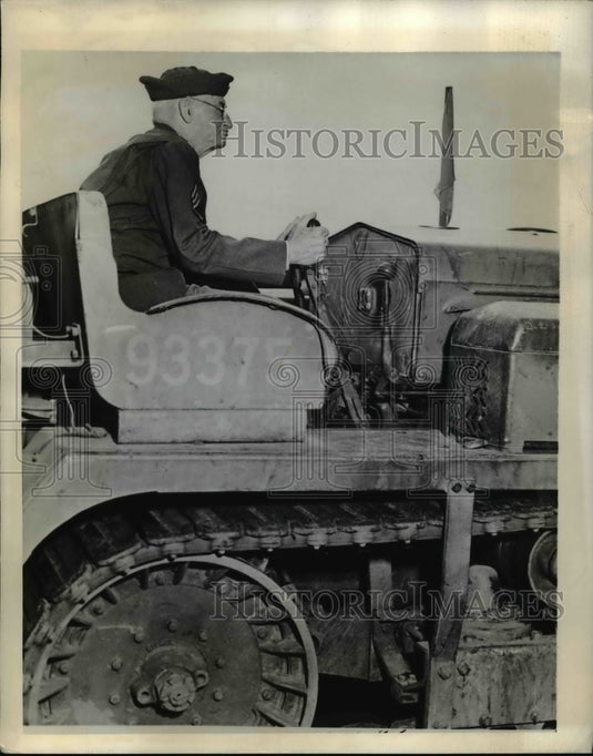 1942 Staff Sgt. John W. Westervelt, oldest non commissioned man-Historic Images