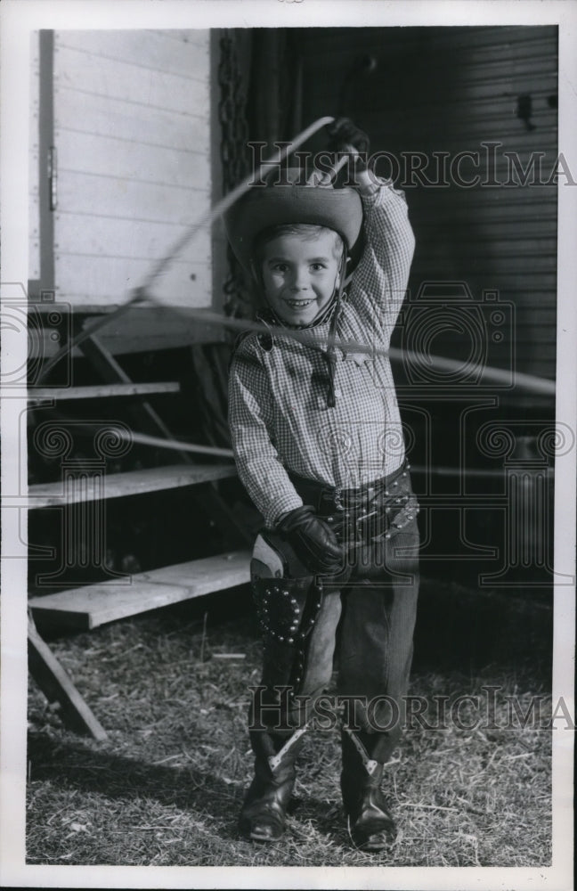 1957 Press Photo Rome Italy Leonard Bishy age 5 in German Krone Circus - Historic Images