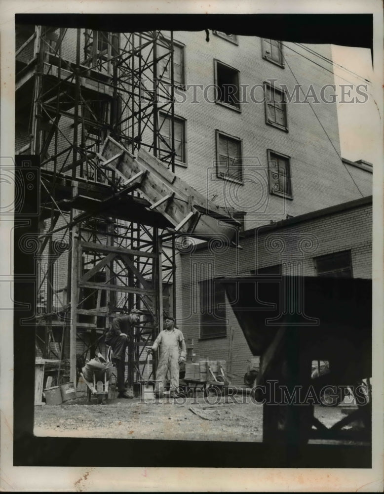 1952 Press Photo Euclid- Glenville Hospital E185th St. Lake Shore - Historic Images