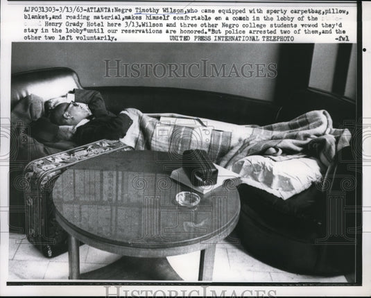 1963 Press Photo Timothy Wilson Camps Out at Henry Grady Hotel as Protest - Historic Images
