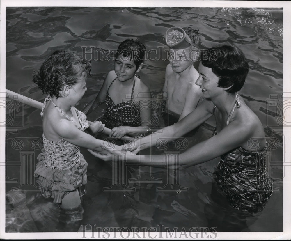 1957 Press Photo Kathy Kemp, Cheryl Cancasci, Thomas Karney &amp; Miss Karen Erdman - Historic Images