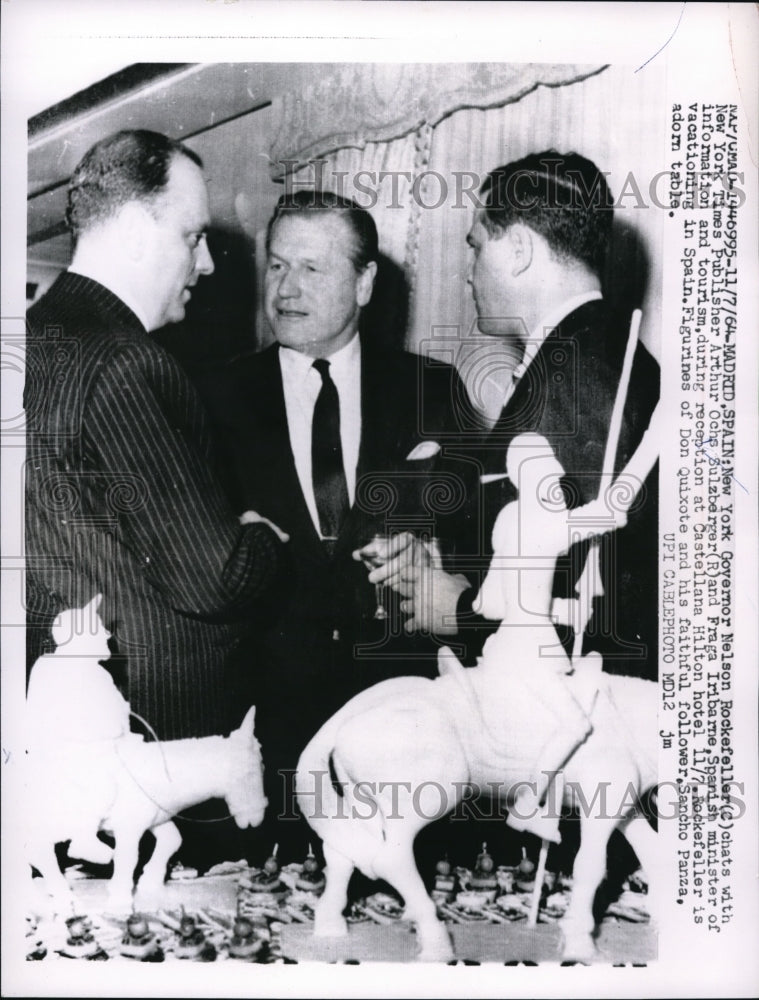 1964 Press Photo NY Gov Nelson Rockefeller, Arthur Sulzberger & Fraga Iribarne - Historic Images