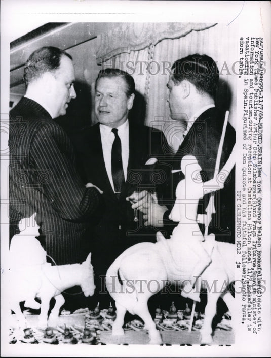 1964 Press Photo NY Gov Nelson Rockefeller, Arthur Sulzberger & Fraga Iribarne - Historic Images