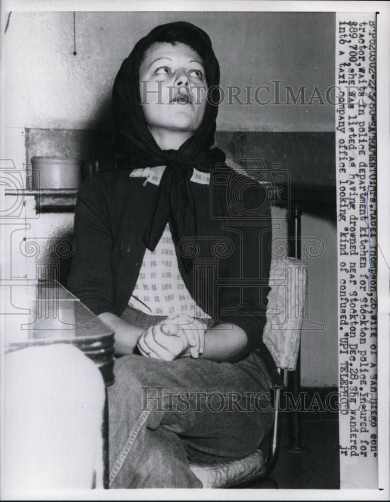 1960 Press Photo Mrs. Madel Thompson Waits in Police Department Kitchen - Historic Images