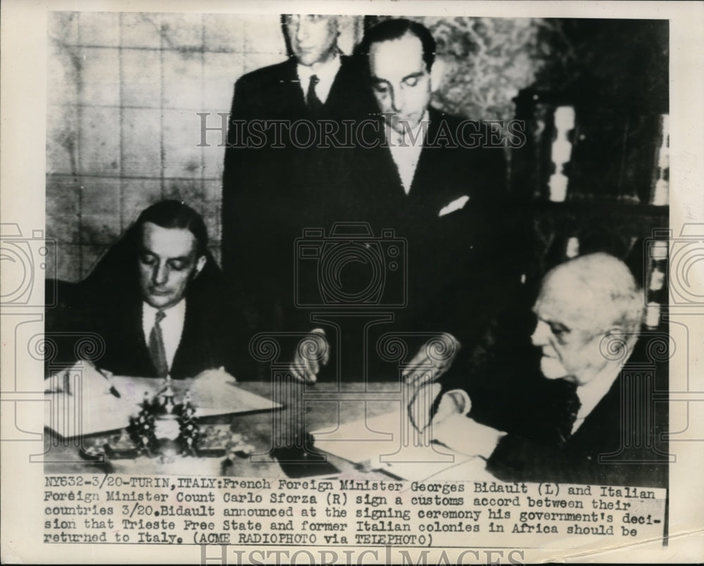 1948 Press Photo Foreign Ministers of France &amp; Italy at the Signing Ceremony - Historic Images