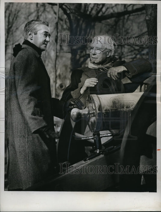 1961 Press Photo Poet Historian Carl Sandburg and CBS News Correspondent Howard - Historic Images
