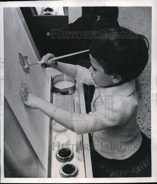 1957 Italian Child Paints At Children's Carnival In Milan - Historic Images