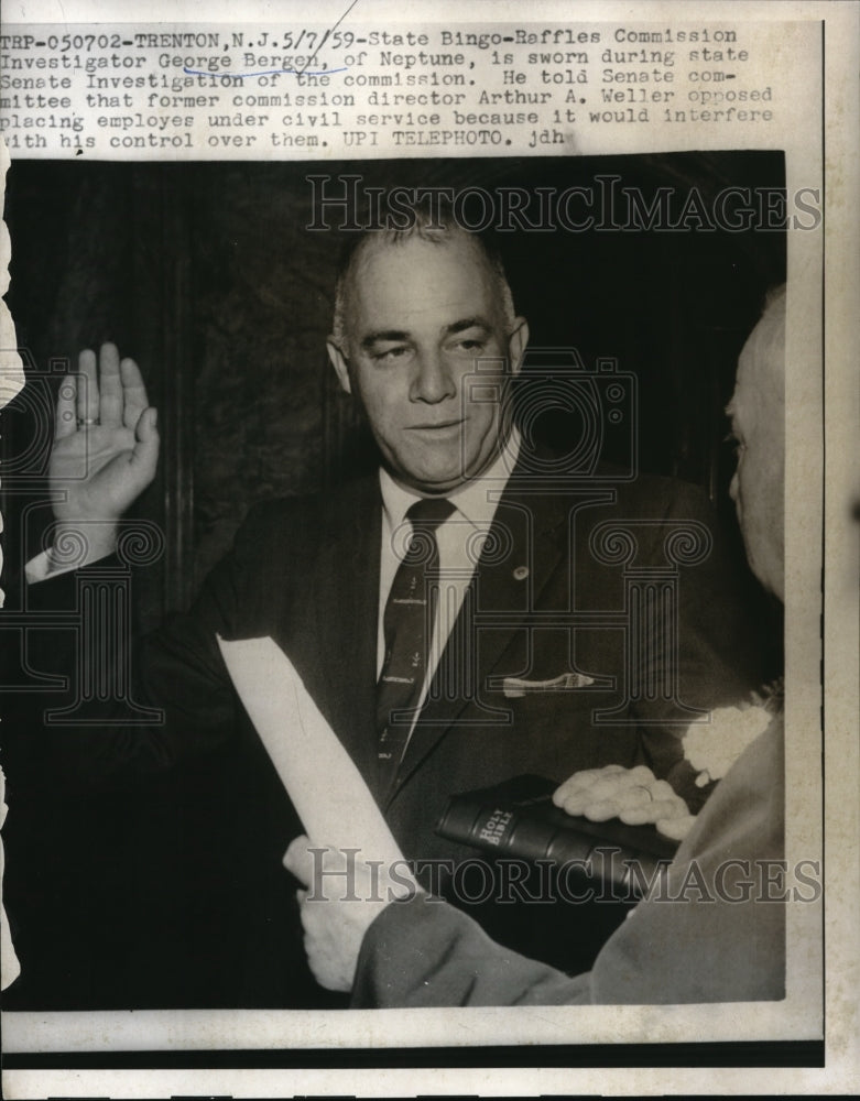 1959 Press Photo George Bergen Sworn during the Senate Investigation - Historic Images