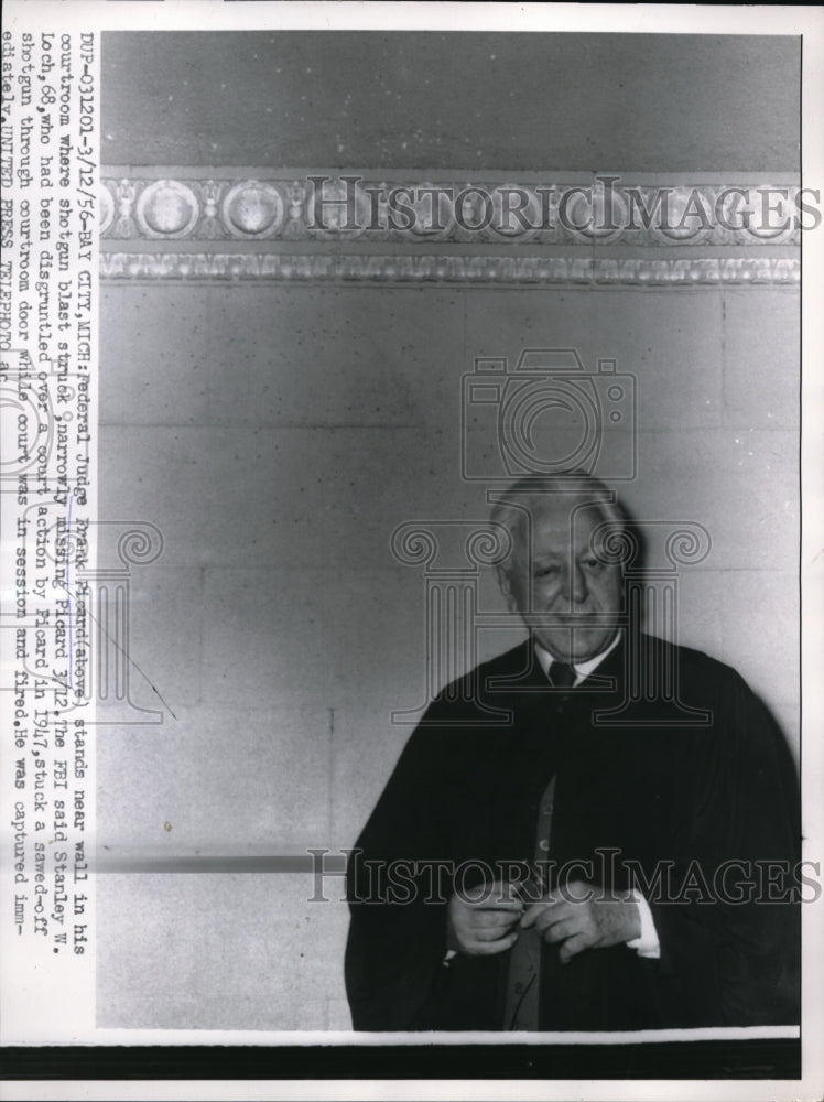 1956 Press Photo Federal Judge Frank Picard in courtroom where shotgun struck - Historic Images