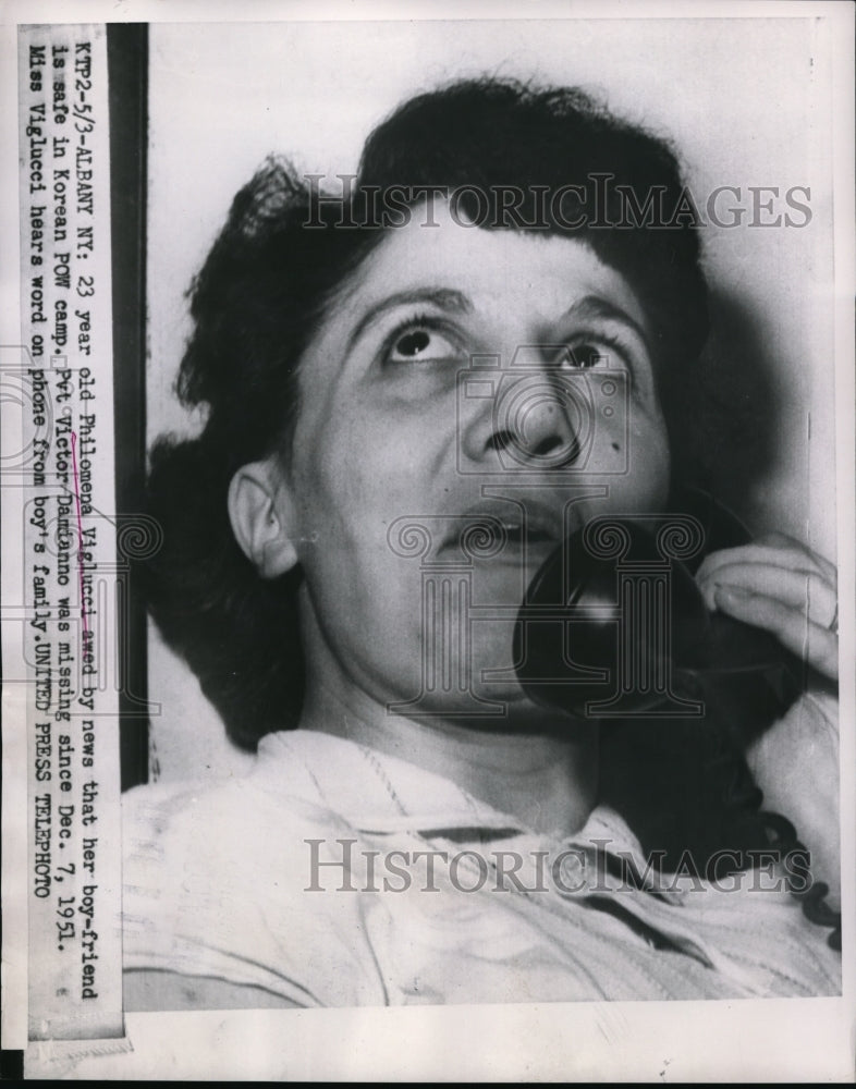 1953 Press Photo Philomena Viglucci hears news Pvt Victor Damiano is safe - Historic Images
